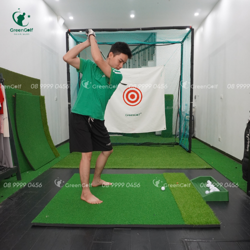 Combo khung tập golf kích thước 2.5 x 2.5 x1 + thảm swing 1.5 x 1.5m + thảm cỏ trải sàn 2.5 x1m + khay đựng bóng nhựa kèm 25 bóng - CBKL7