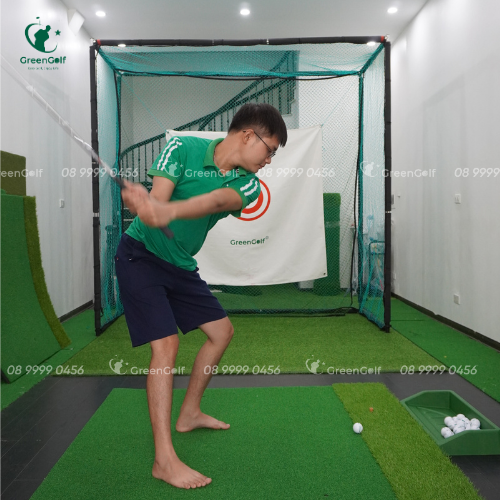 Combo khung tập golf kích thước 2.5 x 2.5 x1 + thảm swing 1.5 x 1.5m + thảm cỏ trải sàn 2.5 x1m + khay đựng bóng nhựa kèm 25 bóng - CBKL7