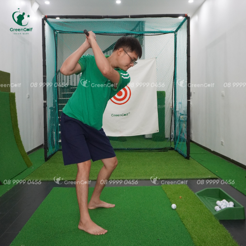 Combo khung tập golf kích thước 2.5 x 2.5 x1 + thảm swing 1.5 x 1.5m + thảm cỏ trải sàn 2.5 x1m + khay đựng bóng nhựa kèm 25 bóng - CBKL7