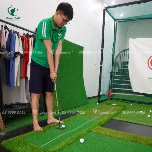 Combo khung  tập golf kích thước 2.5 x2.5 x1 + thảm swing 1.2 x 1.2m + thảm put 0.5 x3m + thảm cỏ trải sàn 2.5 x1m + khay nhựa kèm 25 bóng golf -CBKL9