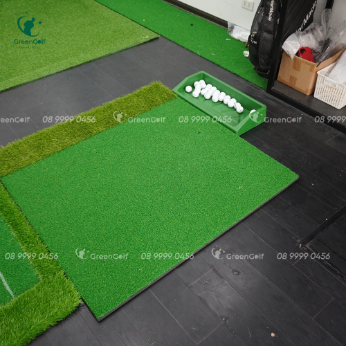 Combo khung  tập golf kích thước 2.5 x2.5 x1 + thảm swing 1.2 x 1.2m + thảm put 0.5 x3m + thảm cỏ trải sàn 2.5 x1m + khay nhựa kèm 25 bóng golf -CBKL9