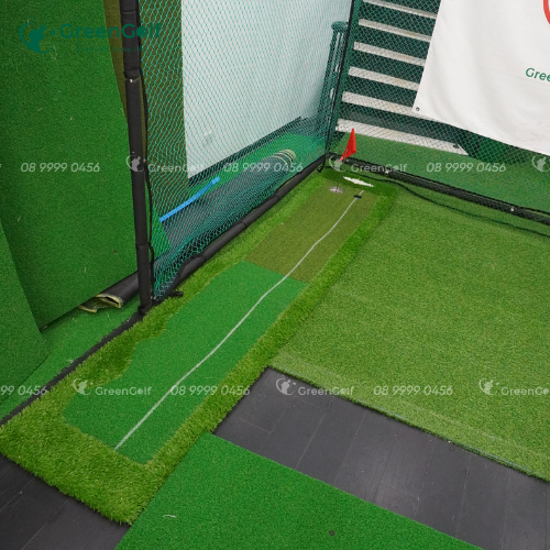 Combo khung golf 2.5x2.5 + Thảm swing 1.5 + Máy nhả bóng tự động + Thảm cỏ trải sàn 2.5m + Thảm put 0.5mx3m + 25 bóng golf